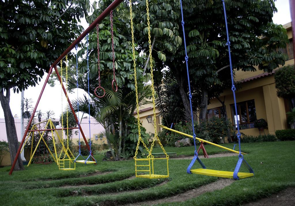 Hotel Los Olivos Spa Oaxaca Exteriör bild